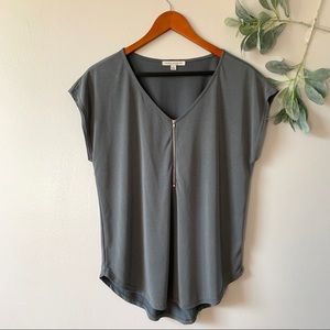 Zipped Caped Sleeve Top